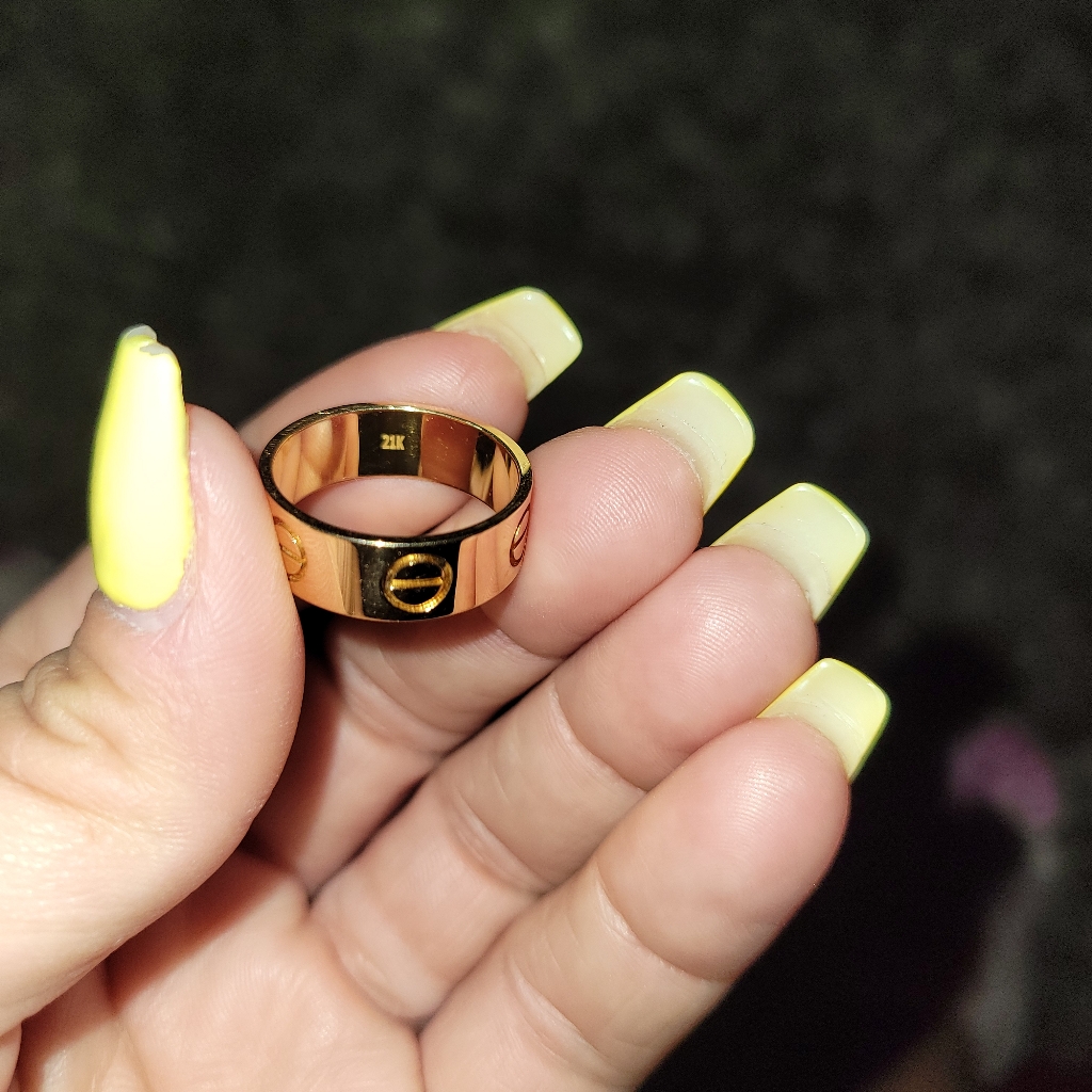 21kt Gold Love Ring